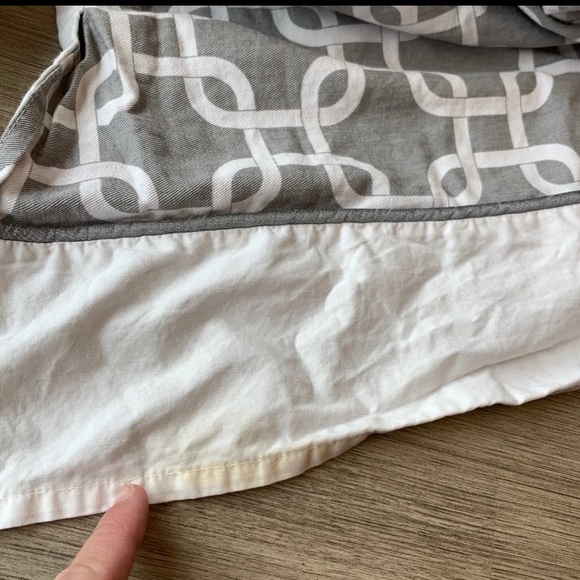 Grey/White Crib Skirt & Bumper - Picture 7 of 8